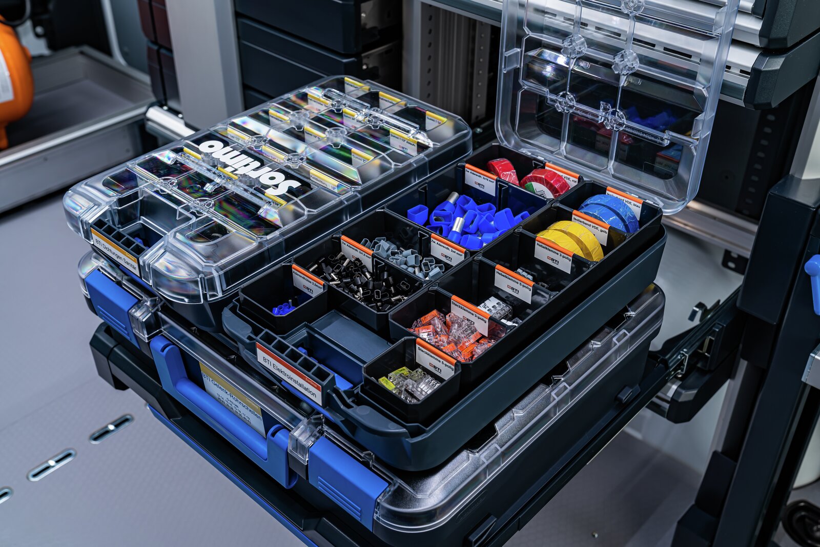 6000015488_T-BOXX 120 inkl. IB-Set 5 Stk. H63_Anwendung_005